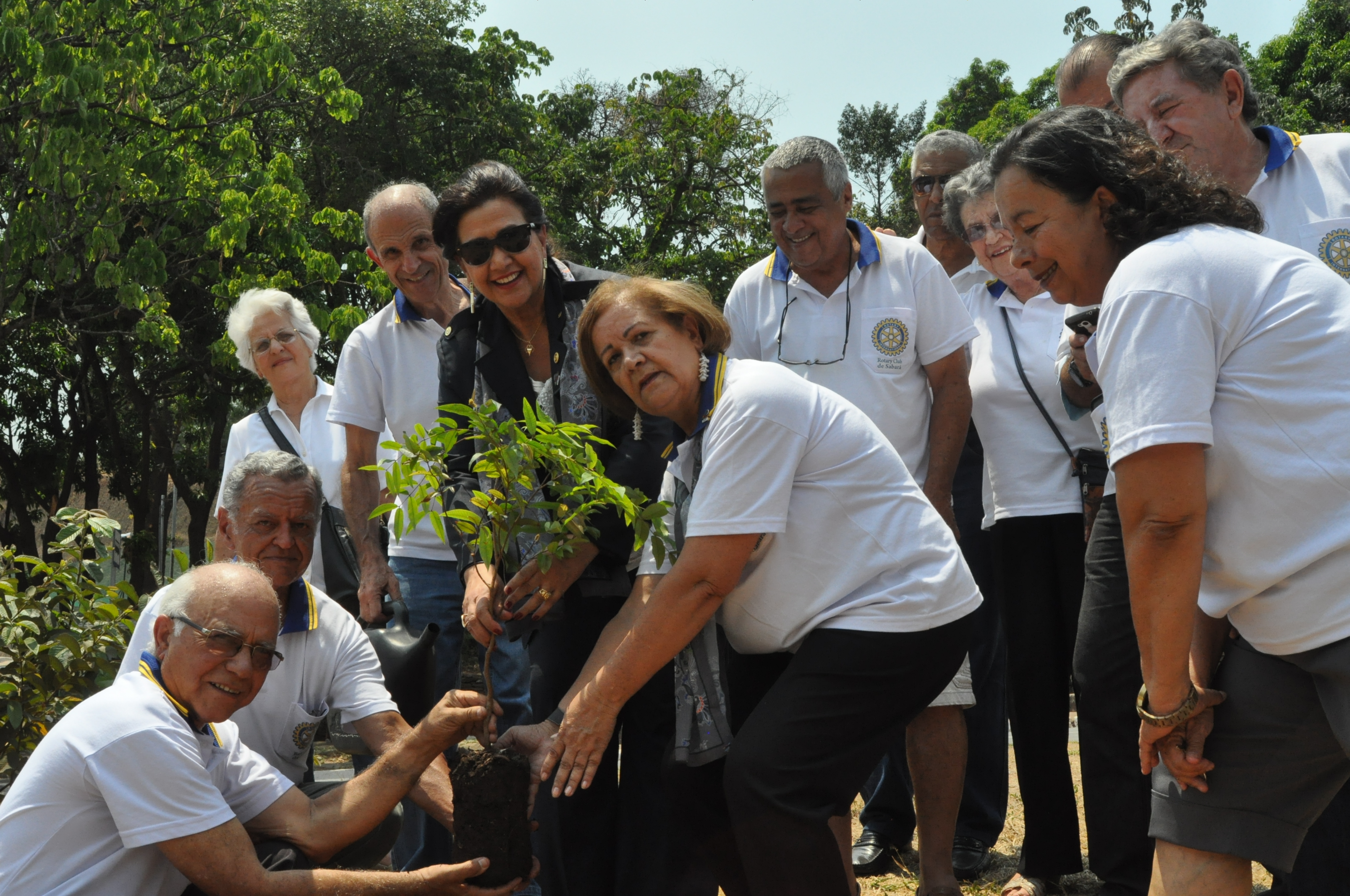Governadora do Rotary Internacional visita Sabará