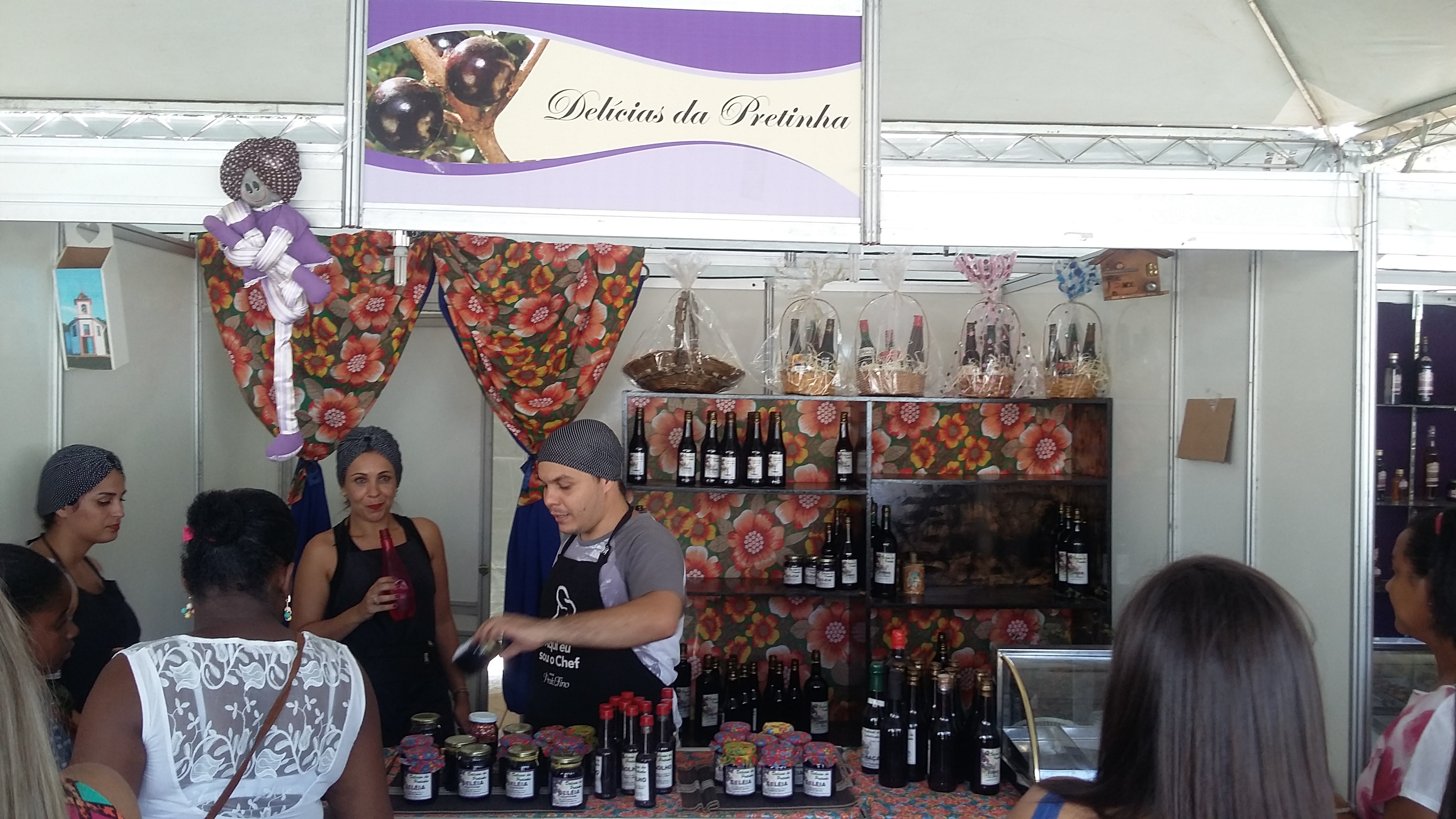 Milhares de turistas visitam Sabará para prestigiar o Festival de Jabuticaba