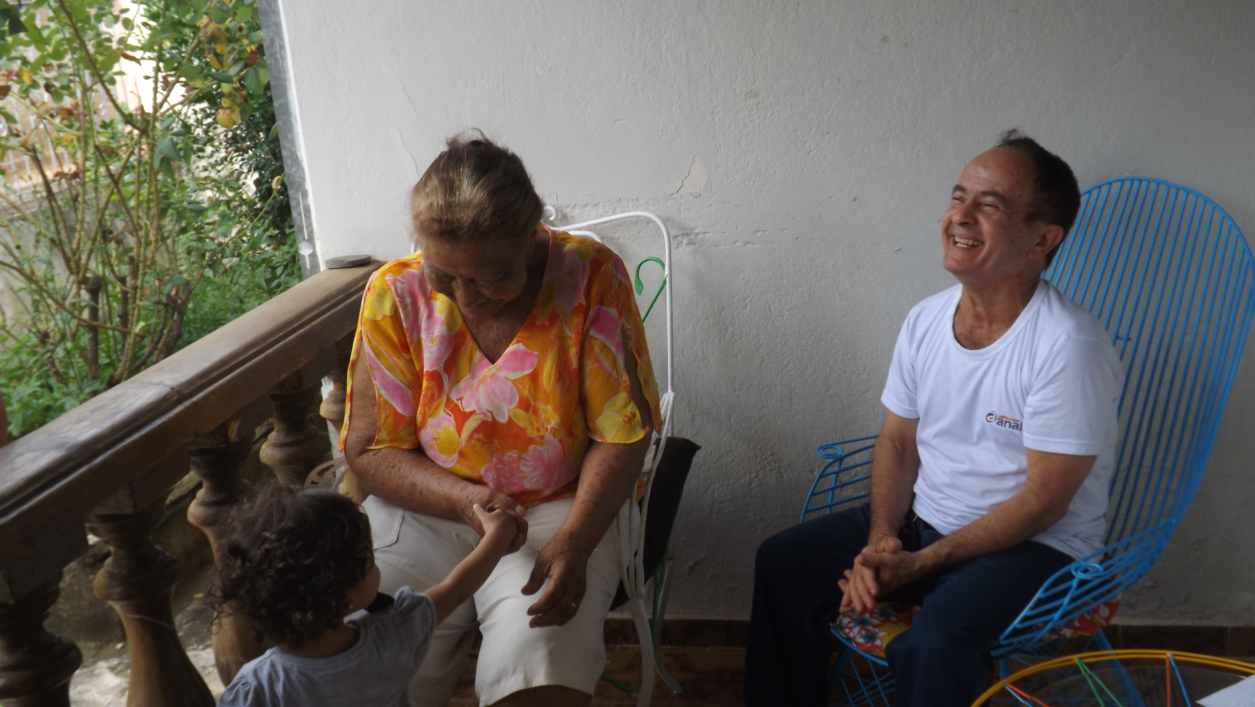 Profissionais da Exame em Casa coletam material na residência de pacientes