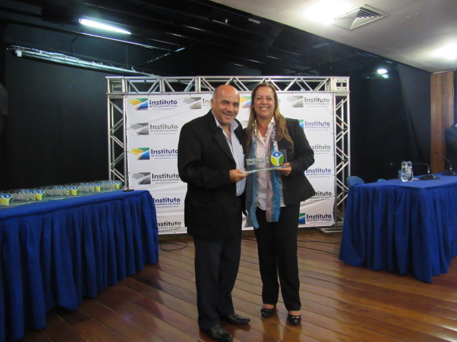 Prefeito de Sabará recebe prêmio mérito em gestão pública