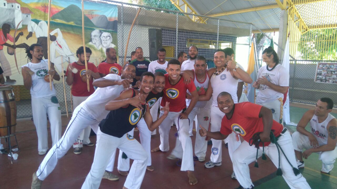 Centro Cultural Leão realiza batizado e troca de cordas