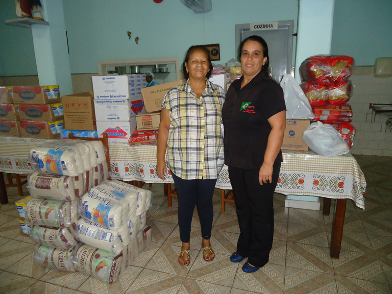 Supermercados Araújo dá exemplo de solidariedade