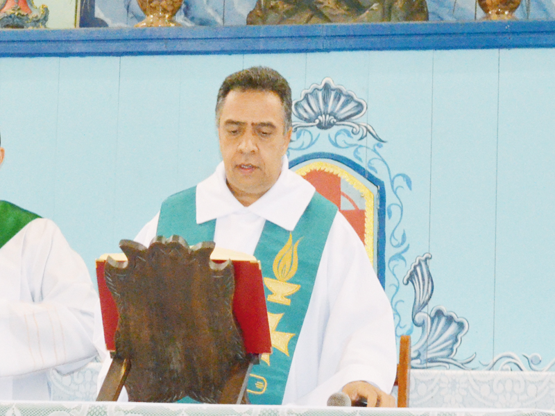 Paróquia Nossa Senhora do Rosário recebe novo padre