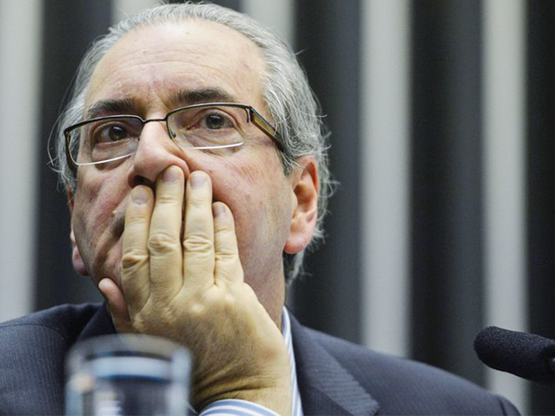 Nove deputados federais mineiros não votaram a favor da cassação de Cunha