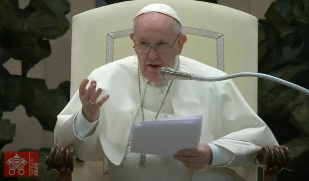 Papa Francisco diz a pais de crianças homossexuais que ofereçam apoio aos filhos sem 'condenação' 