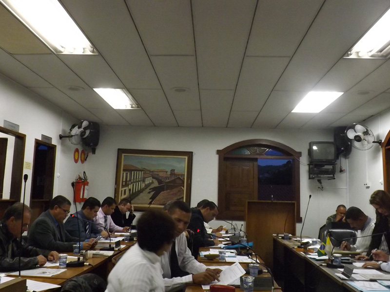 Aumento do salário dos servidores municipais passa pela Câmara