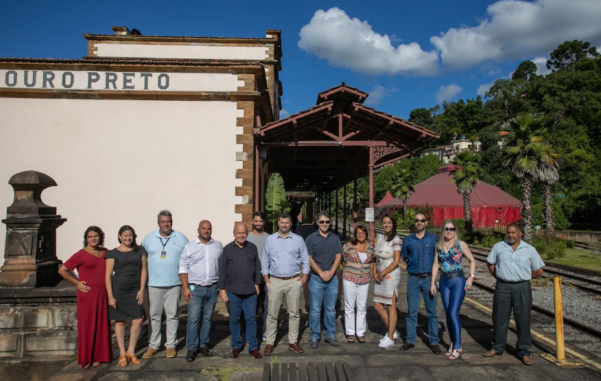 Ouro Preto, Rio Acima, Raposos, Itabirito e Nova Lima assinam documento para solicitar o uso de linha férrea para cicloturismo