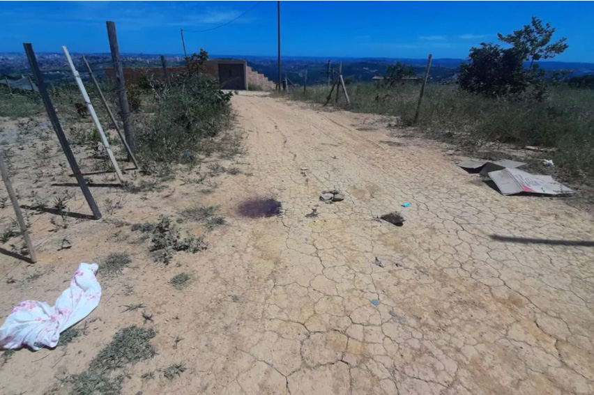 Casal é assassinado e corpos são encontrados abraçados