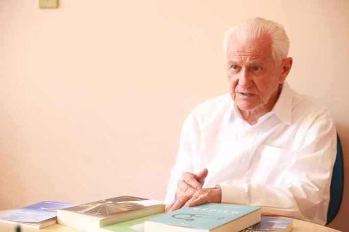 Faleceu nesta quarta-feira o médico criador e idealizador do centro cirúrgico do Hospital Cristiano Machado em Sabará