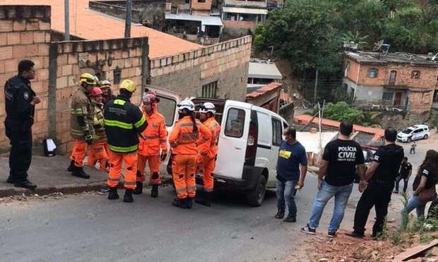 Pitbulls vítimas de maus-tratos são resgatados pela polícia em Sabará