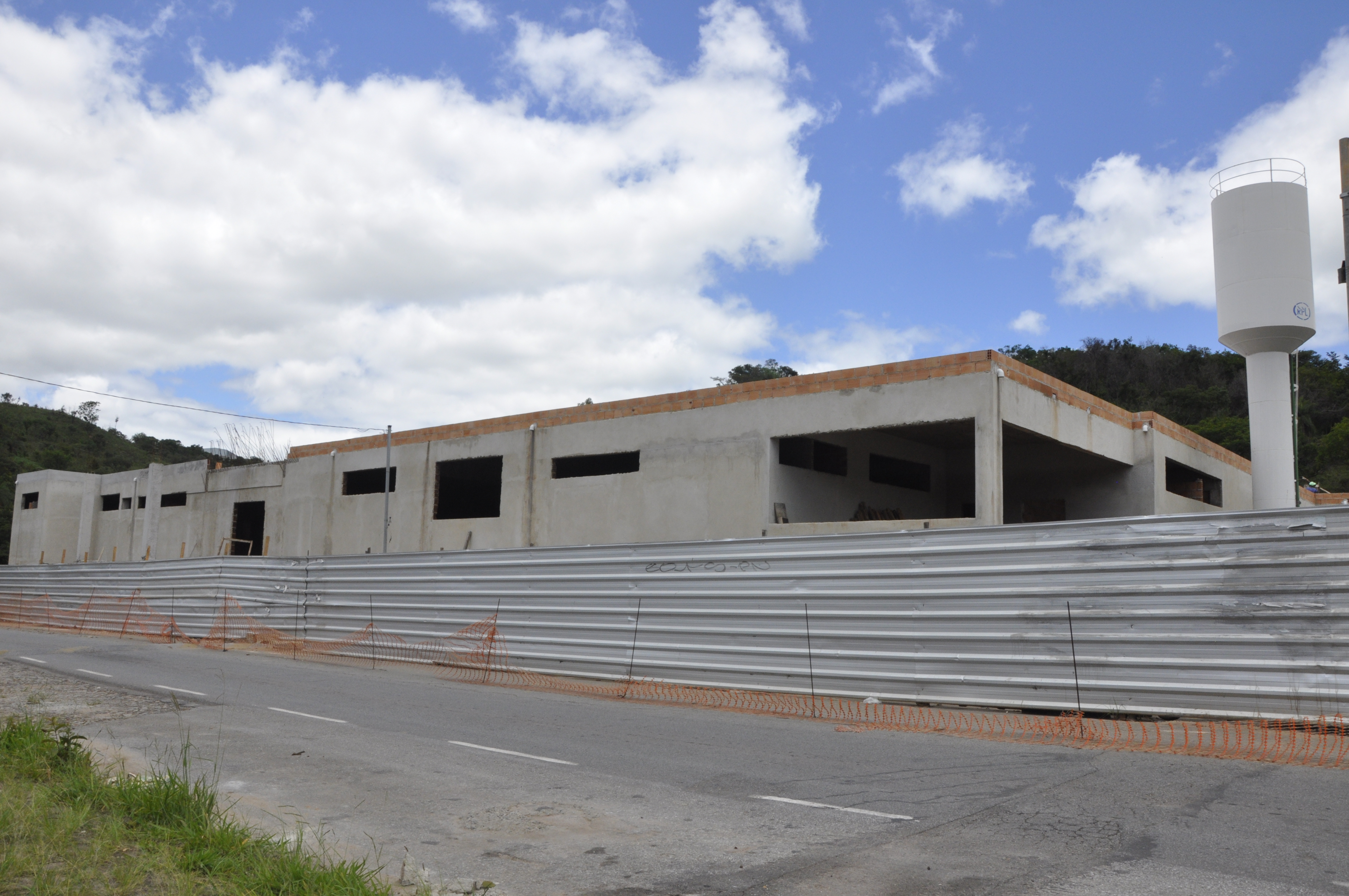 Obras importantes continuam