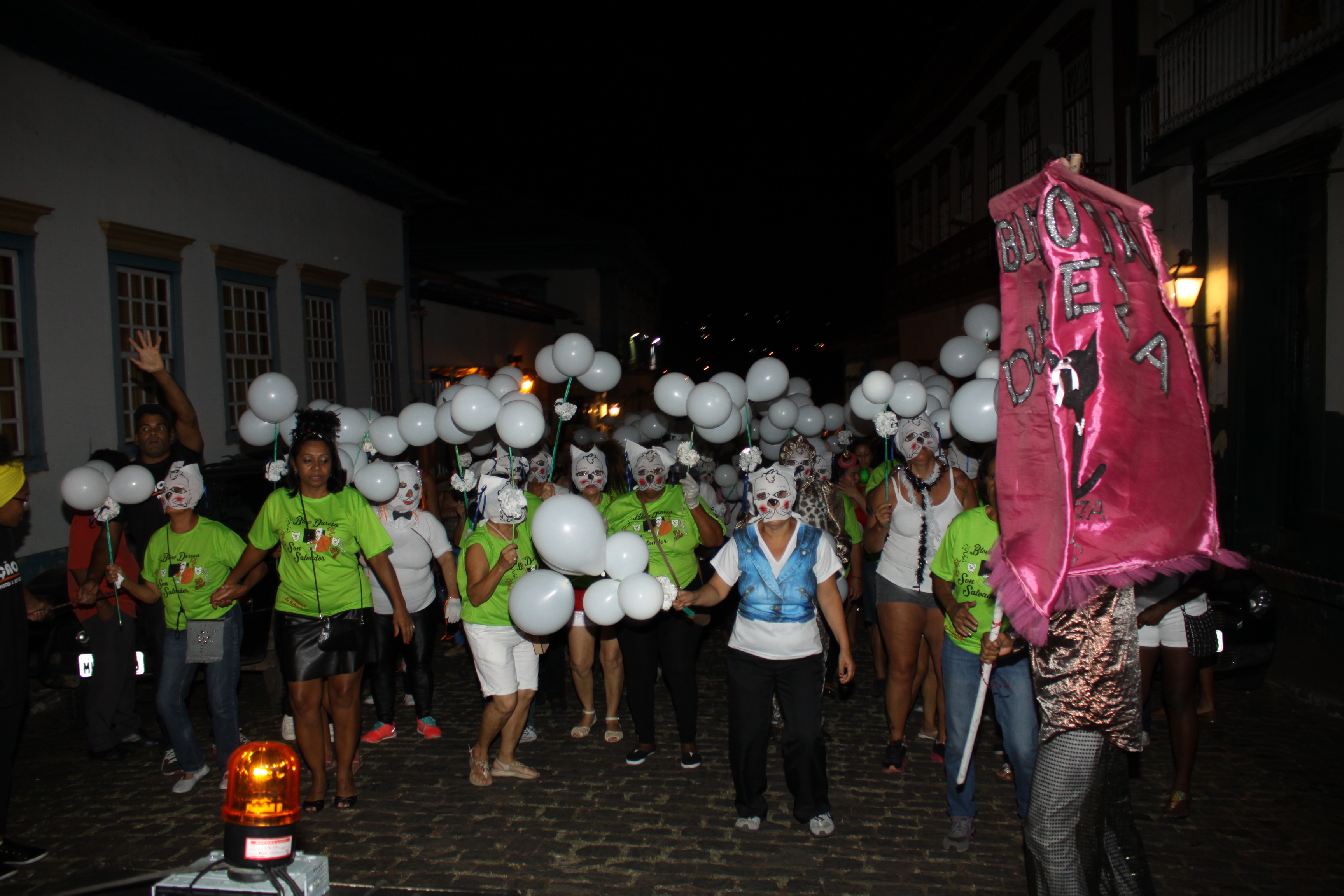 Carnaval familiar marcado por muita água e descontração