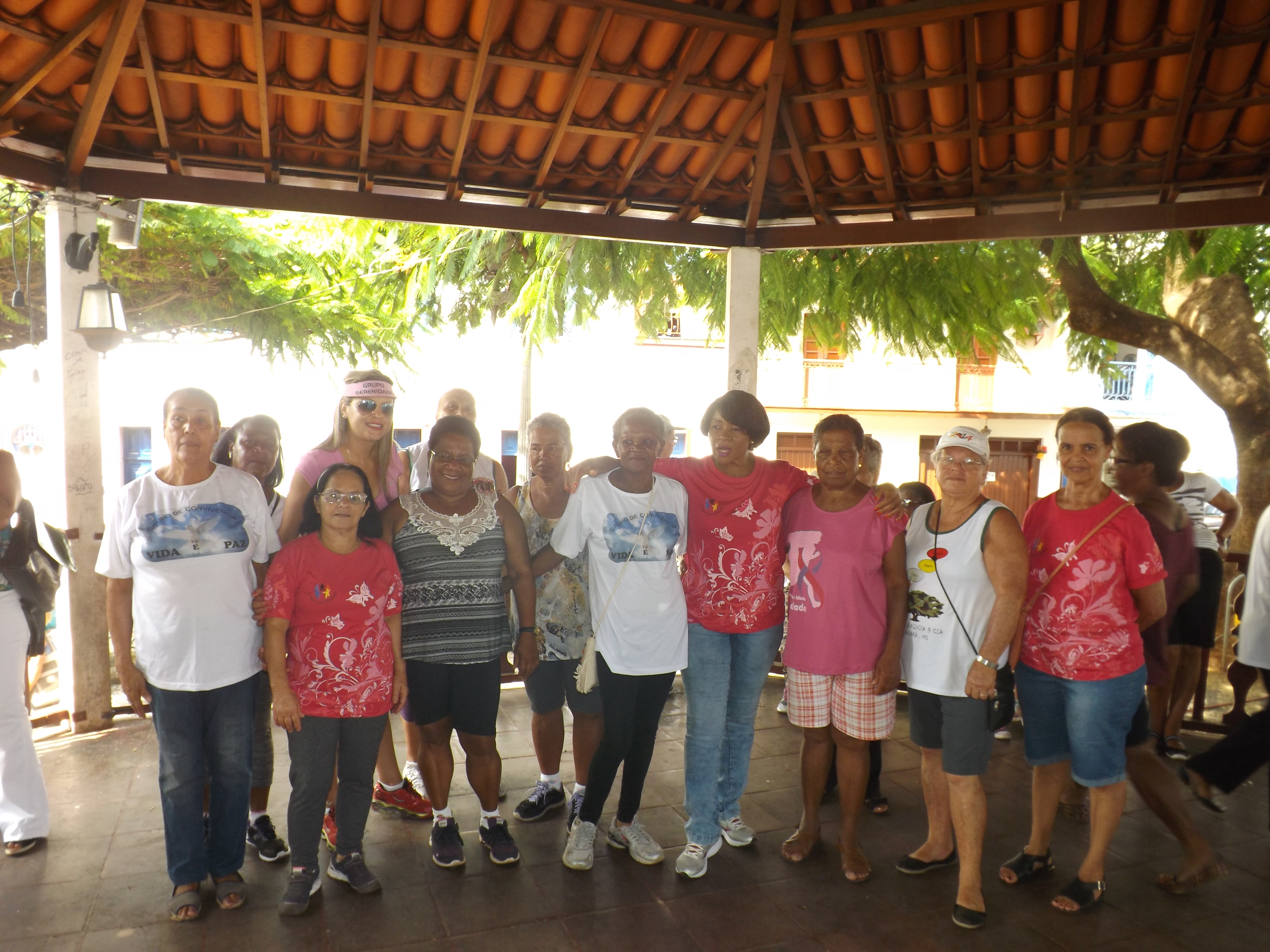 Caminhada marca Dia Internacional da Mulher