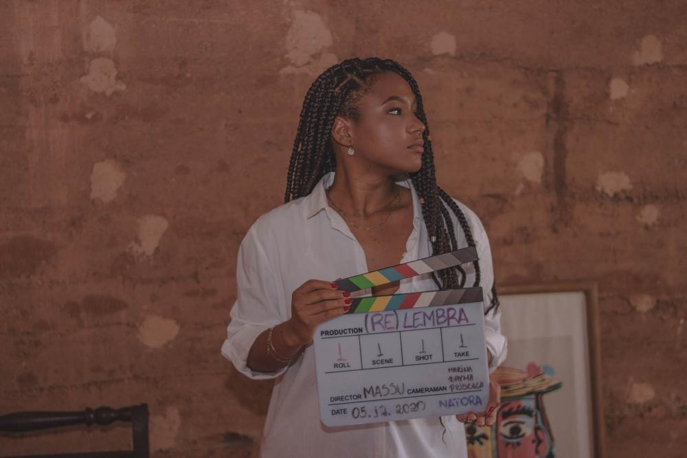 Annacris lança Single e clipe sobre a solidão da mulher negra