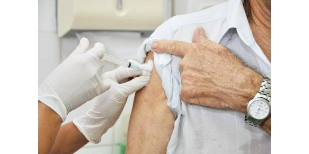 Idosos de 60 anos ou mais já poderão receber a segunda dose de reforço contra a covid-19 em Sabará a partir de hoje