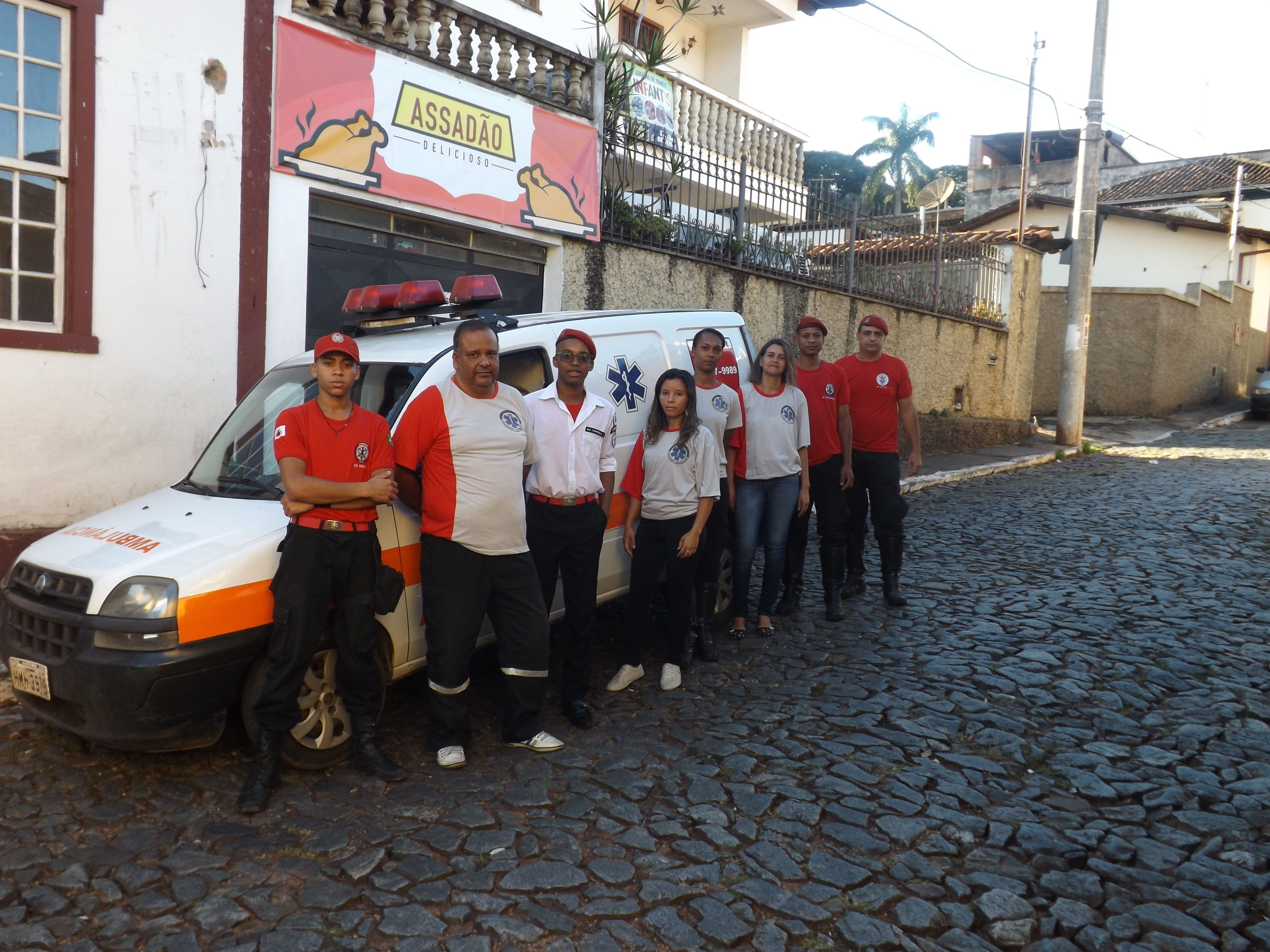 Como estão os serviços de resgate em Sabará