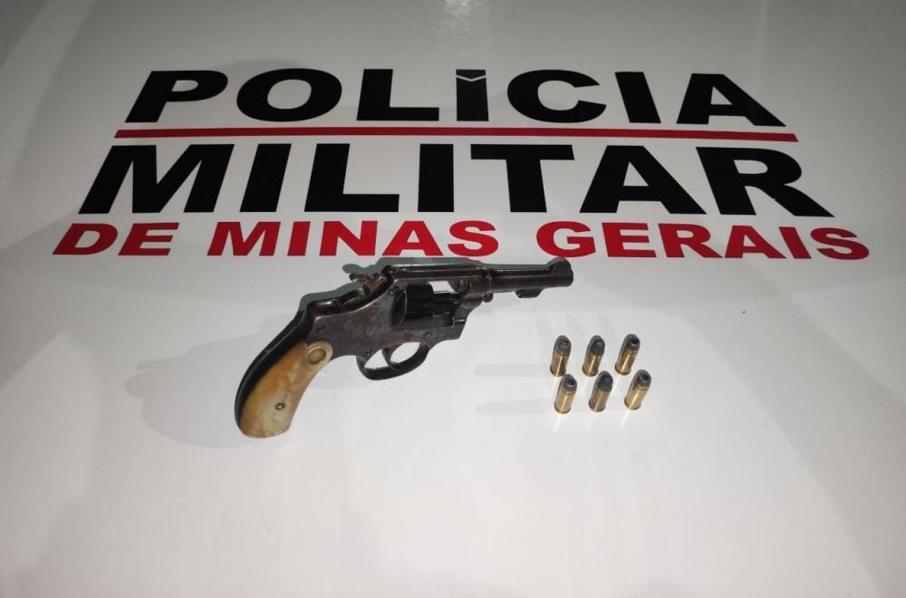 Operação conjunta entre Tático Móvel e o Gepar realiza prisão de indivíduo portanto arma de fogo