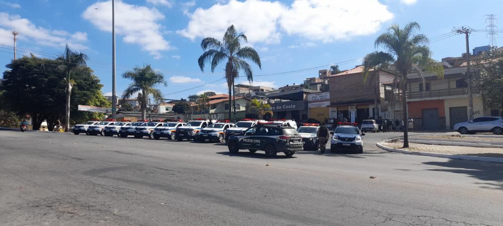 Polícia Militar faz operação com o objetivo de interromper disputas entre gangues rivais pelos pontos de tráfico de drogas
