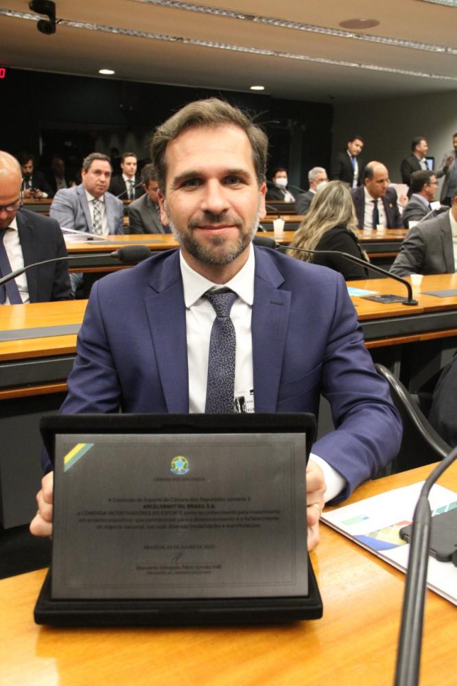 ArcelorMittal recebe reconhecimento do Governo Federal pelo incentivo ao esporte