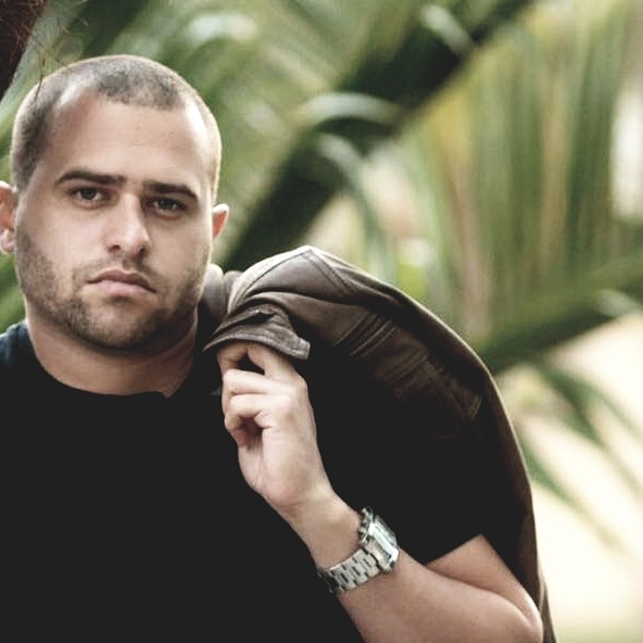 Cantor sabarense faz sucesso no Rio de Janeiro