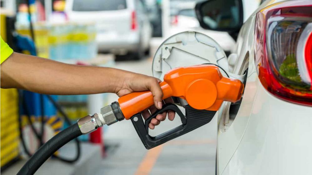 Petrobras reduz o preço da gasolina em R$ 0,15 para as distribuidoras a partir desta sexta-feira 