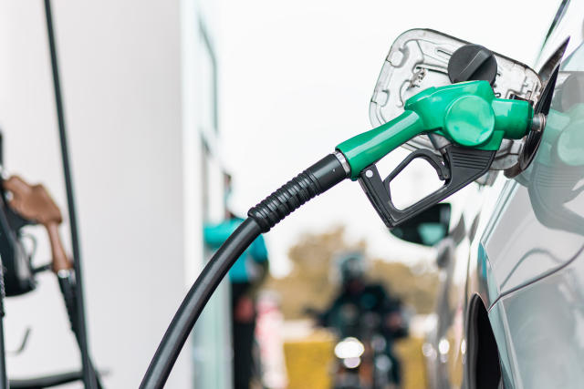 Preço da gasolina deve reduzir R$0,18 a partir desta terça
