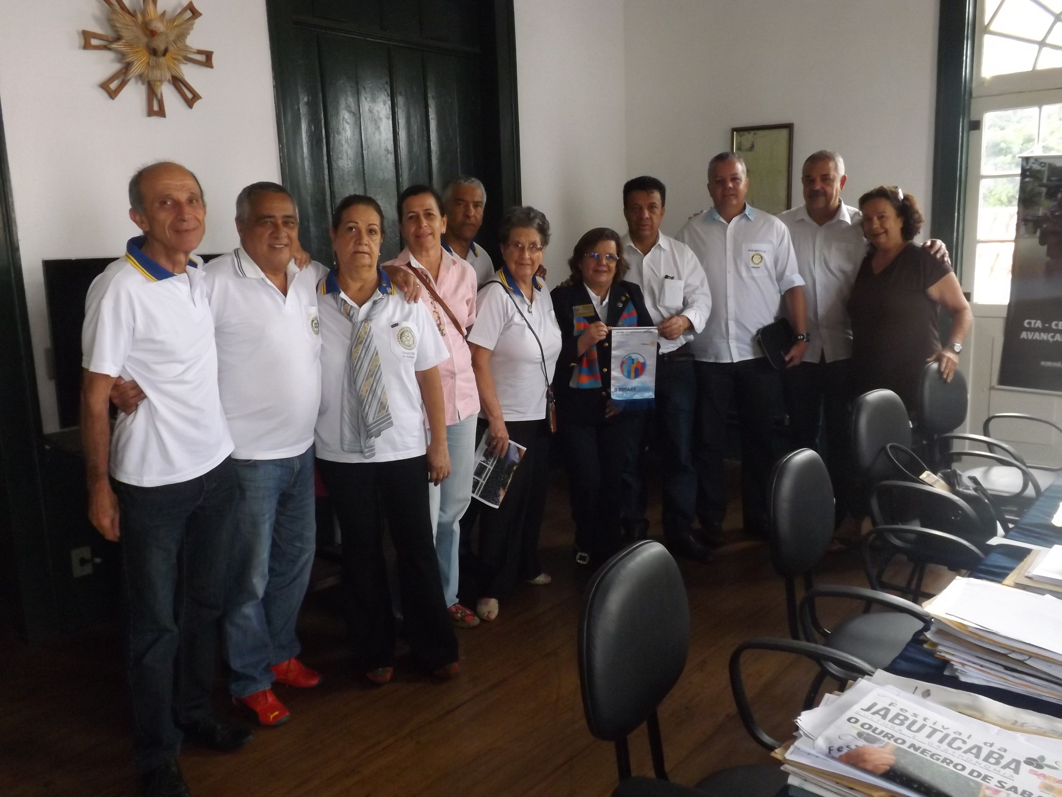 Governadora do distrito 4520 faz visita oficial a Sabará