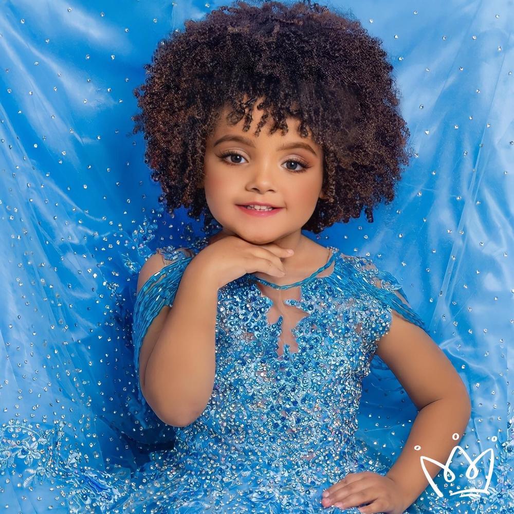 A pequena Sabarense Duda Barbosa poderá conquistar a faixa de Miss Kids Brasil