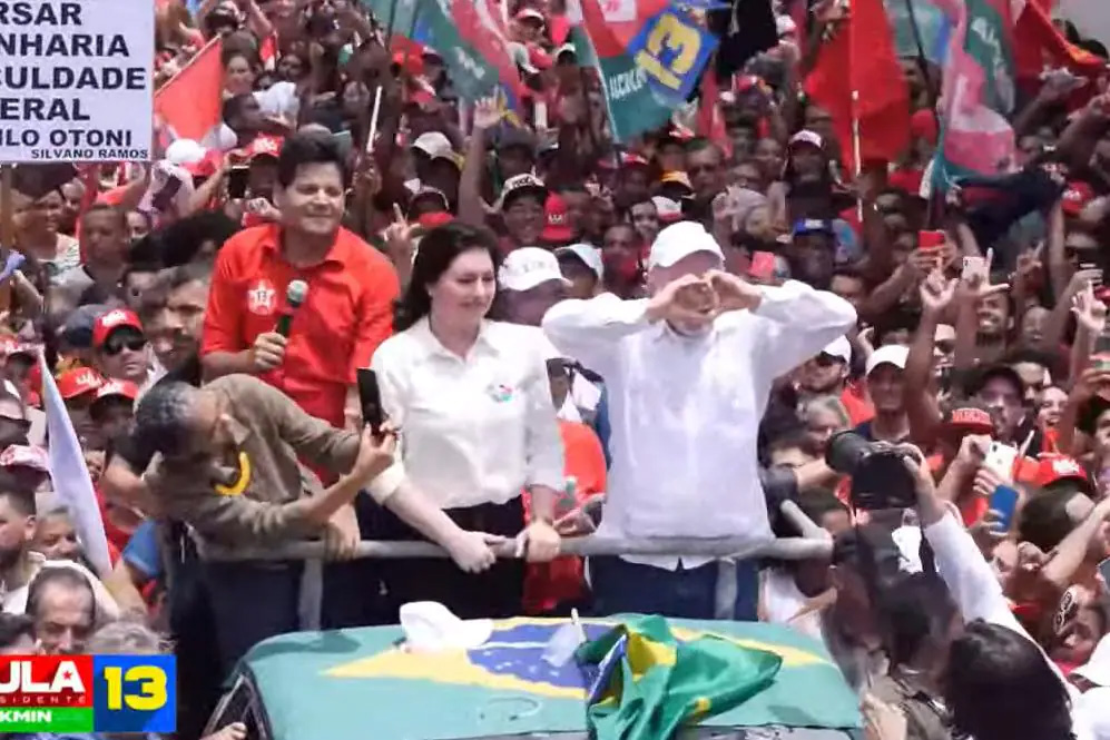 Lula em Teófilo Otoni: ‘Zema fingiu não ter candidato a presidente’