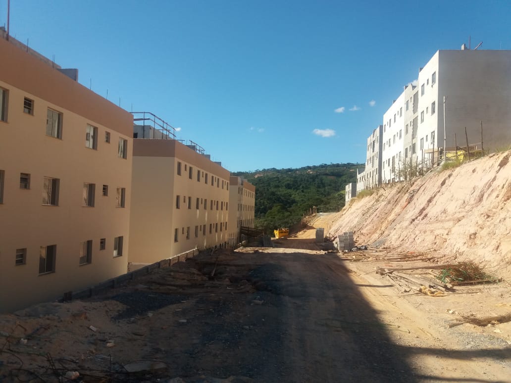 Obras do Condomínio Quinta da Boa Vista estão paralisadas