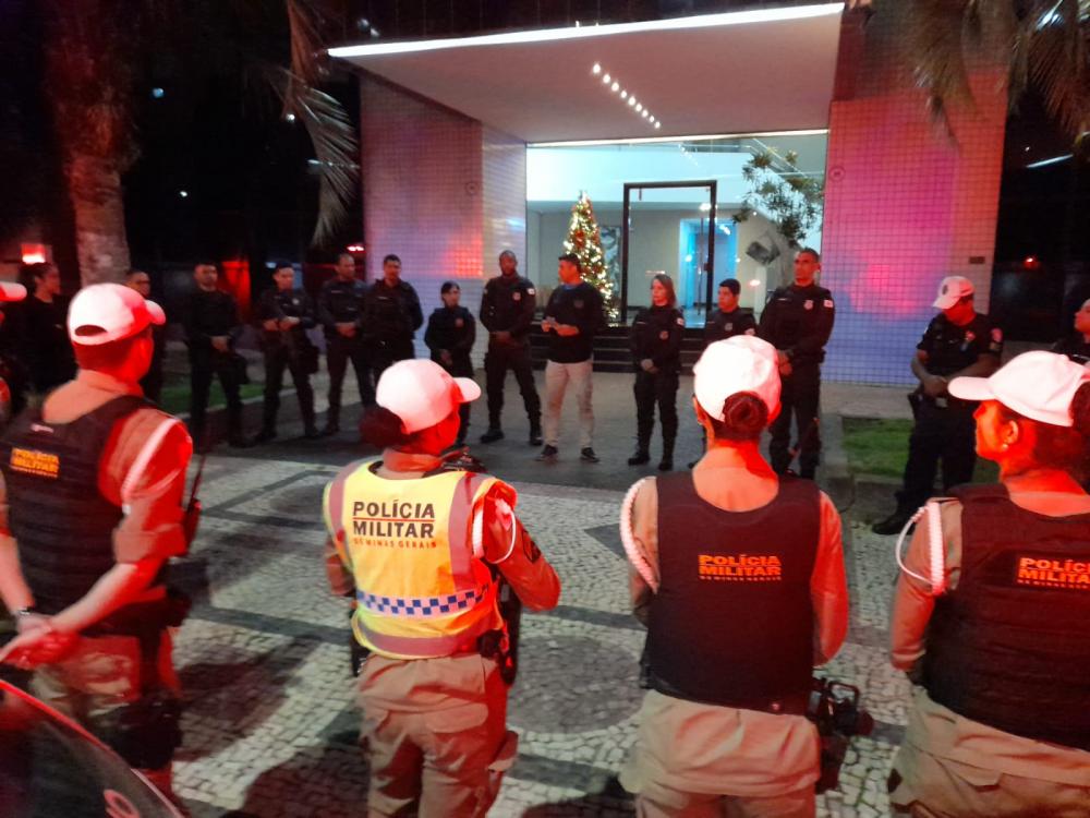 Blitz da Lei Seca flagra motociclista com 169 pontos na CNH e mandado de prisão em aberto