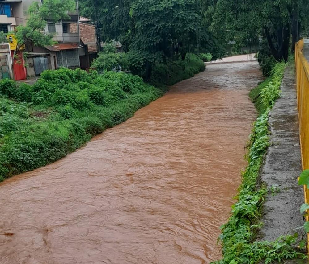 Chuvas de 200mm previstas para Minas Gerais e Sabará deixam cidade em alerta