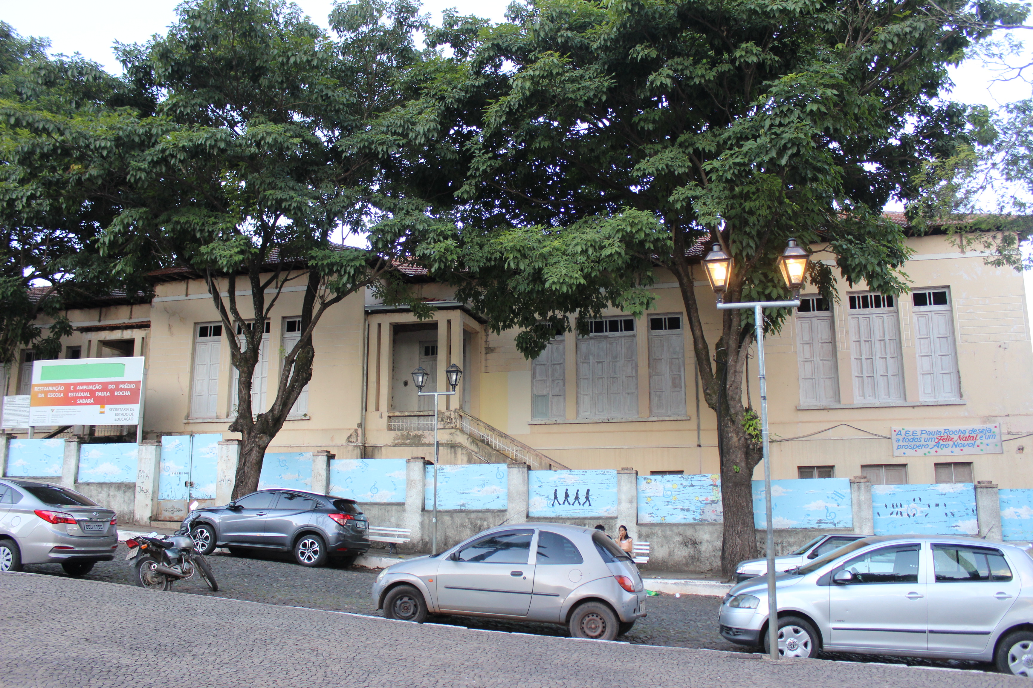 Obras E.E.Paula Rocha paralisadas