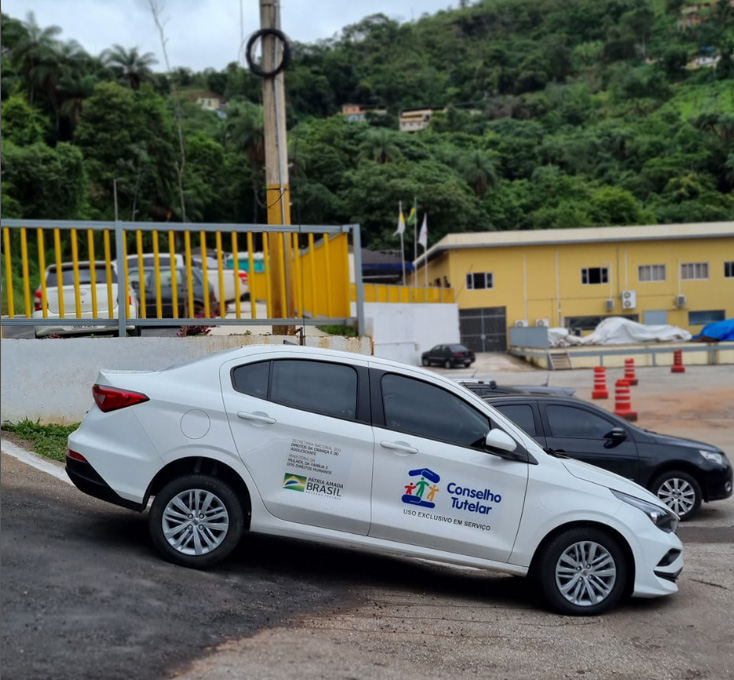 Prefeitura entrega novo veículo ao Conselho Tutelar de Sabará