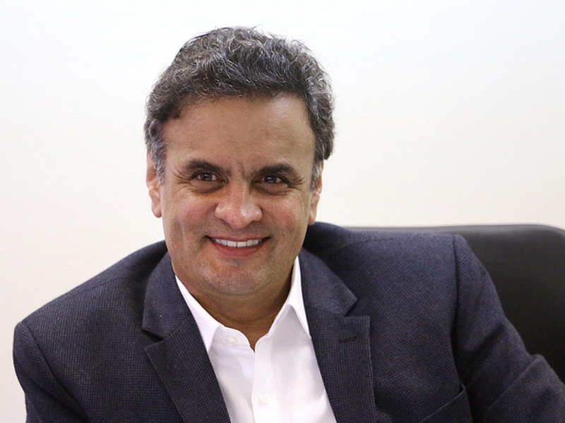 “Nós queremos unir o Brasil, não dividir”, diz Aécio Neves