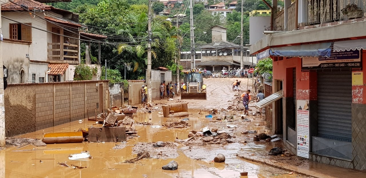 Um mar de lama
