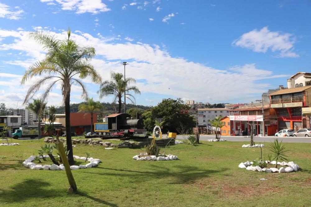 Prefeitura de Sabará realiza manutenção no Trevo da cidade