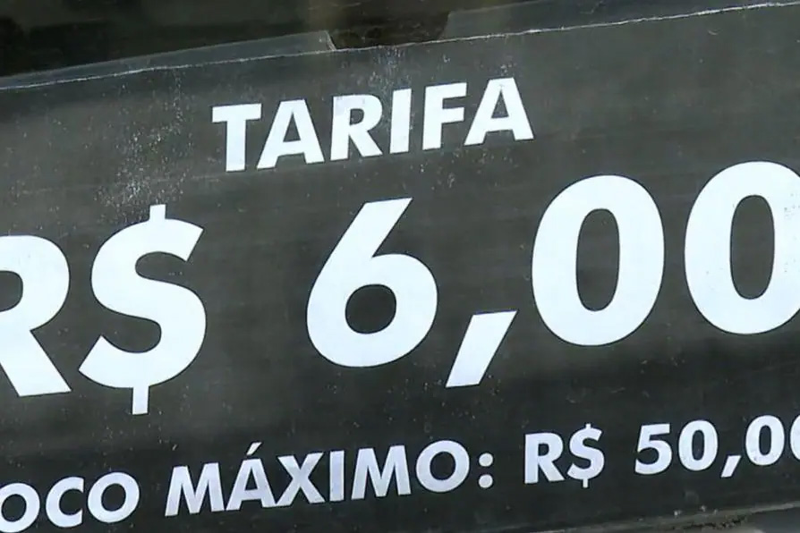 Usuários do Transporte Público da Grande BH enfrentam passagem de ônibus a R$ 6