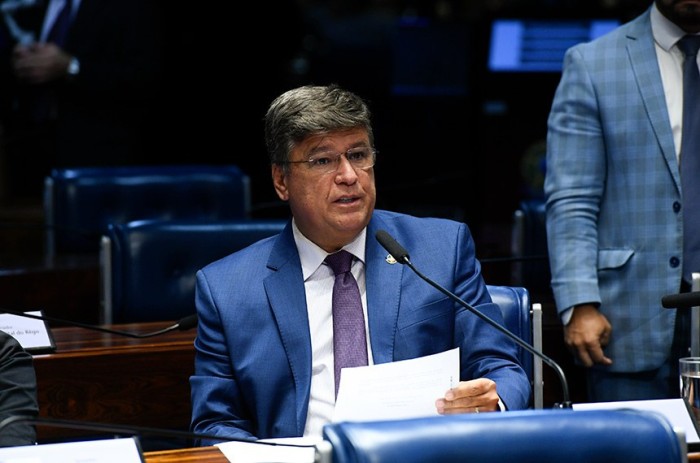 Carlos Viana destaca eventos internacionais na área de Ciência e Tecnologia