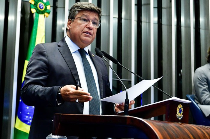 Viana defende mudança no regimento para agilizar tramitação de matérias