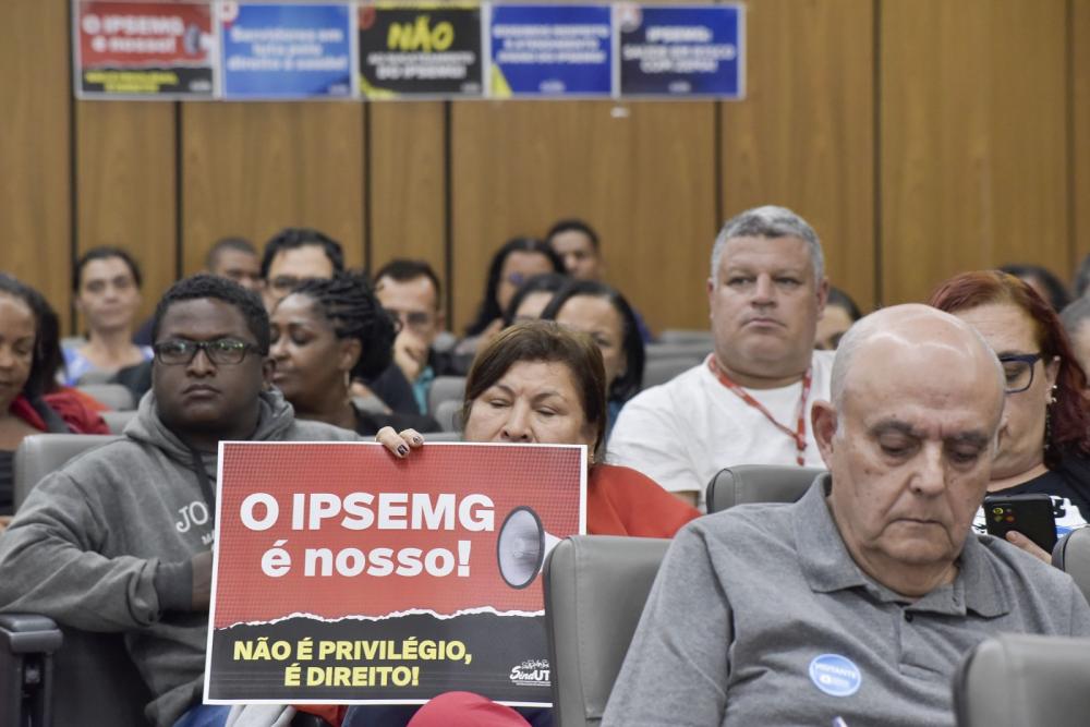 Servidores reclamam de atendimento do Ipsemg Saúde