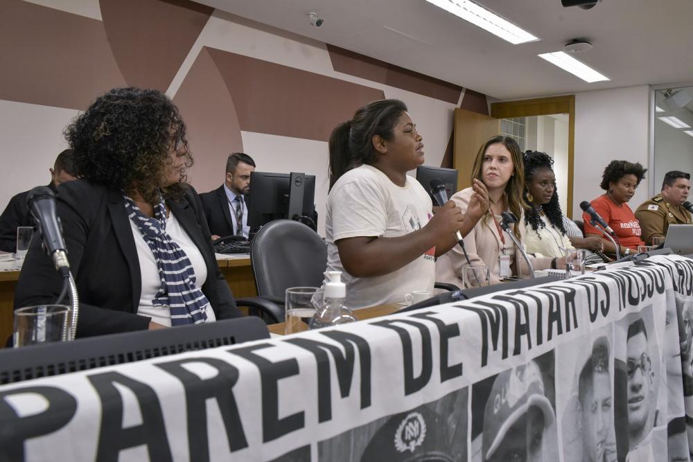 Assassinato de garoto de 14 anos mostra falhas da polícia