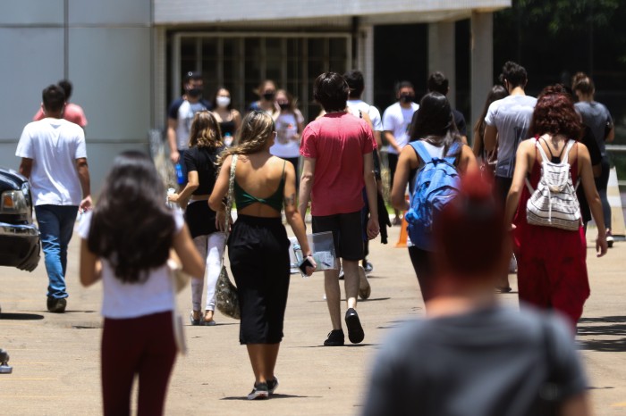 Estudantes de todo o Brasil e de Sabará já podem fazer a inscrição para o Enem