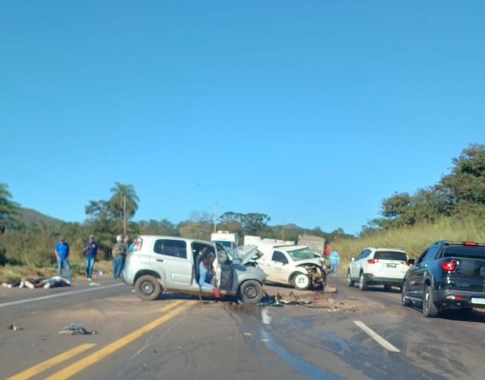 Acidente Grave, mata uma pessoa e bloqueia a 381 próximo a Cotochés em Sabará