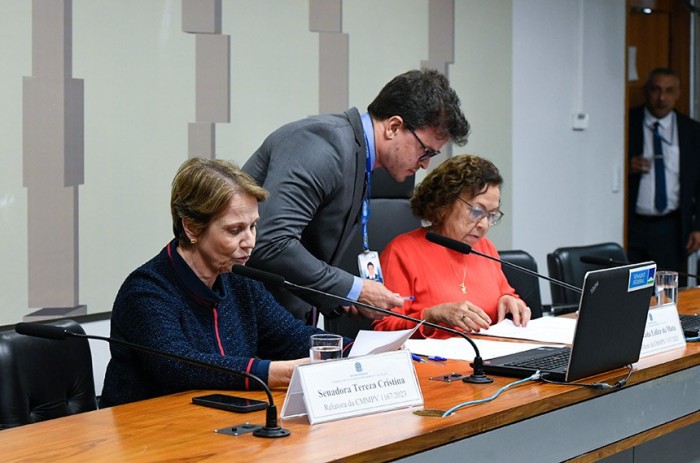 Comissão discute MP sobre prazo de adaptação a novas regras de licitações