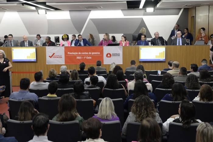 Governo de Minas anuncia, no Assembleia Fiscaliza, nova etapa do Mãos à Obra na Escola