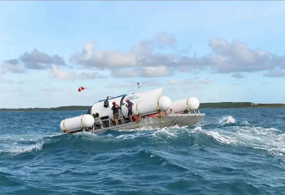 Destroços do submarino são encontrados próximos da área de busca