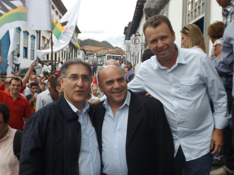 Em visita 