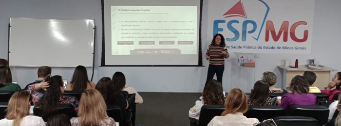 Terceira onda do Projeto Saúde em Rede tem encontro de analistas de 16 regionais
