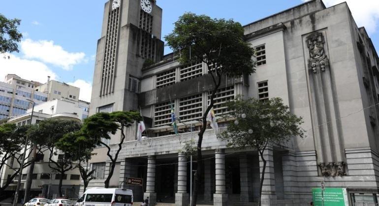 PBH publica edital de concurso público para cargos de nível médio e superior